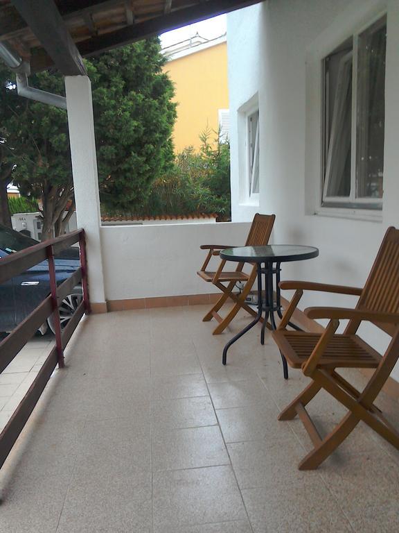 Apartments And Rooms Camelia Premantura Exterior foto